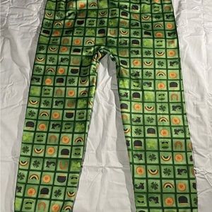 St. Patrick day no boundaries seamless capri green leggings xxl